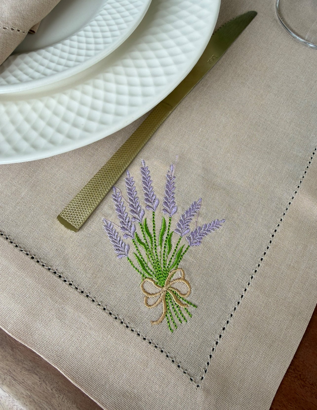 Guardanapo Bordado Lavanda