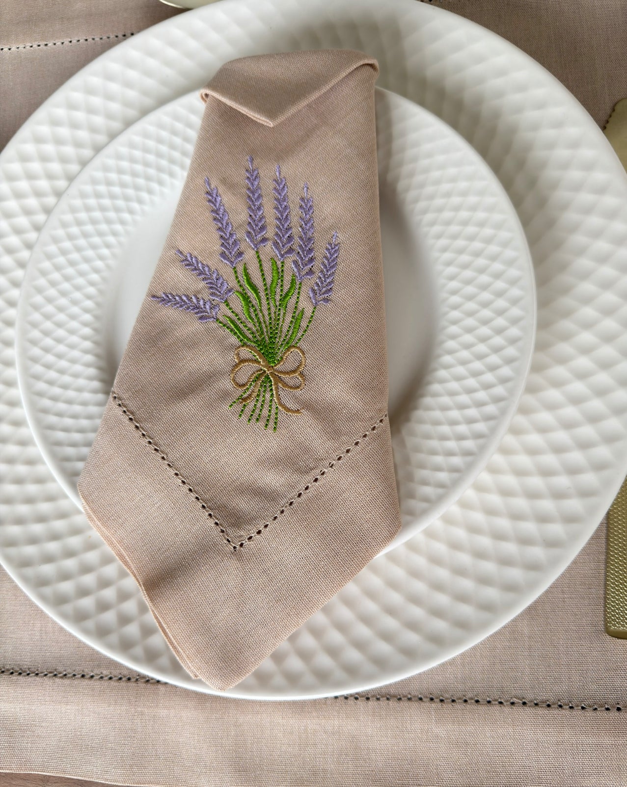 Guardanapo Bordado Lavanda