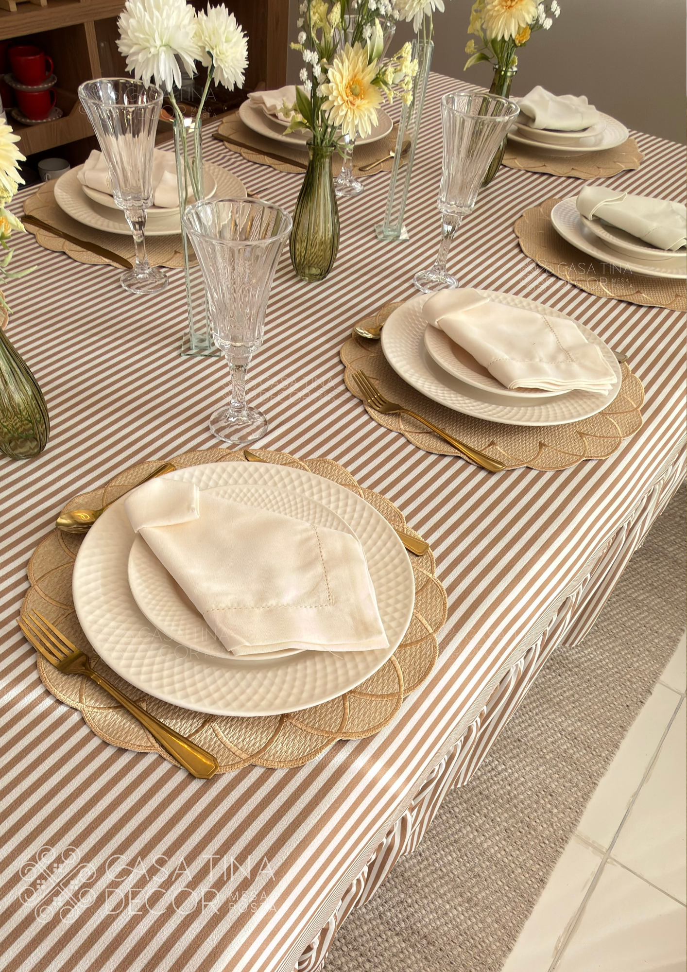 Toalha de Mesa Listrada Bege