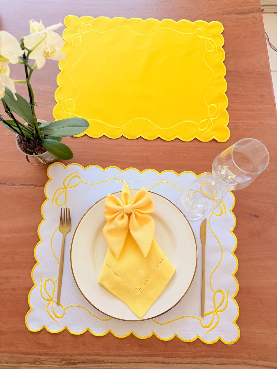 Lugar Americano Laço Amarelo