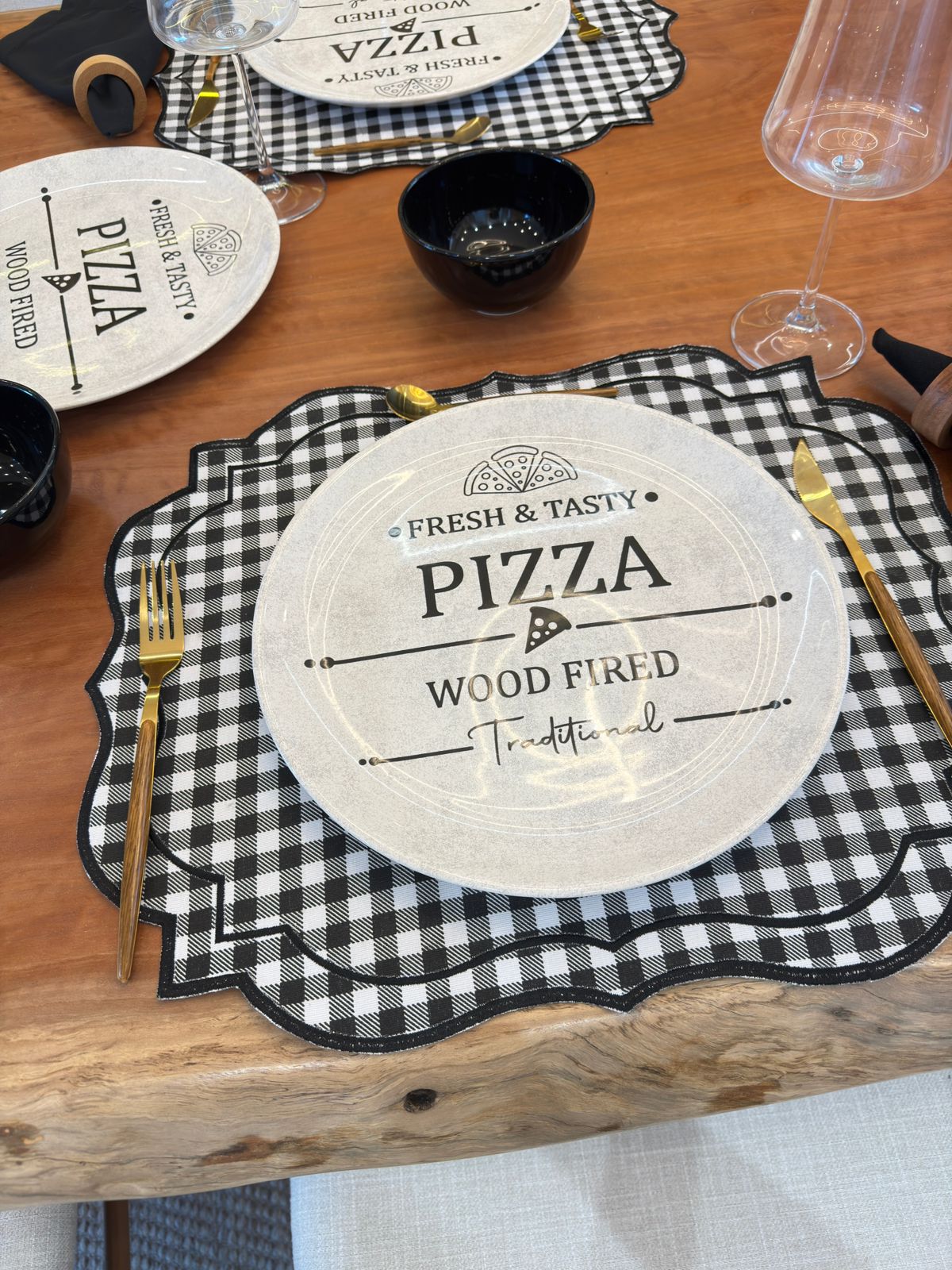 Prato Raso Pizza